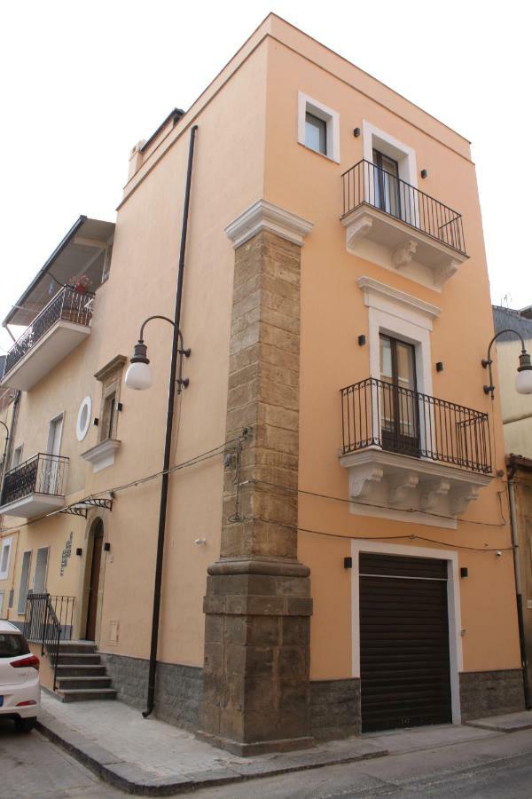 Casa Vacanze A Due Passi Grammichele Bagian luar foto