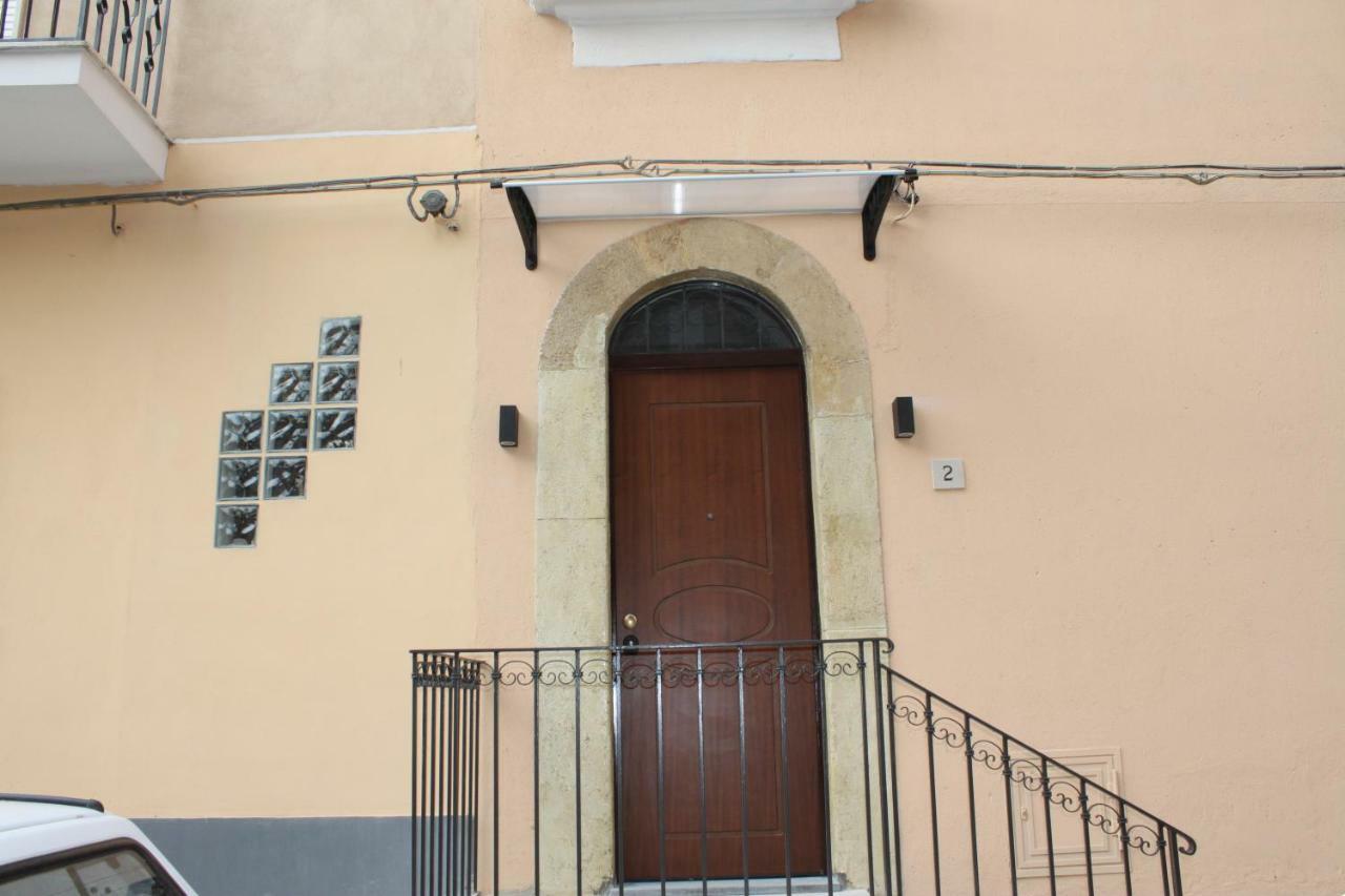 Casa Vacanze A Due Passi Grammichele Bagian luar foto